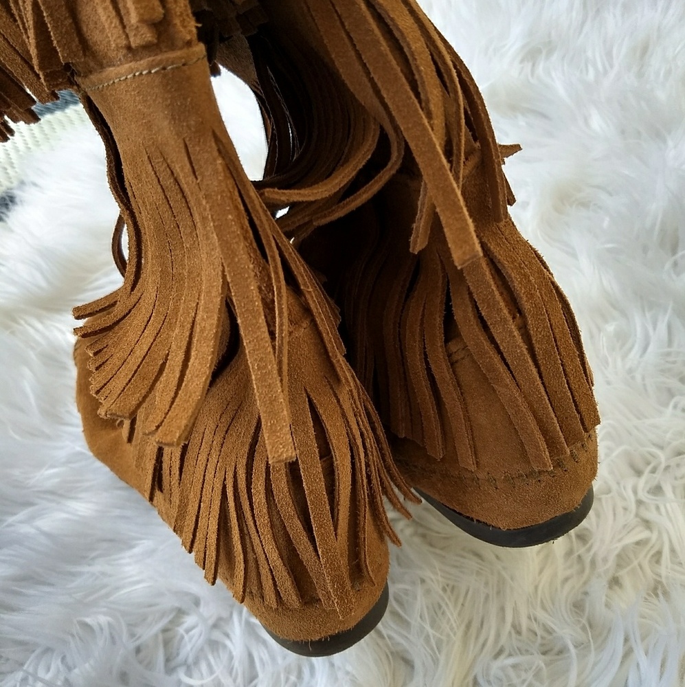 Minnetonka Suede 3 Layer Fringe Boots Boho - image 8